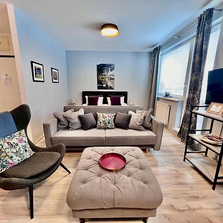 Bl - The Executive Suite, Boru - 24Hr Self Check-In, Free Private Parking, Balcony With Mountain View, 5 Minute Walk To City Center Banská Bystrica Exterior foto