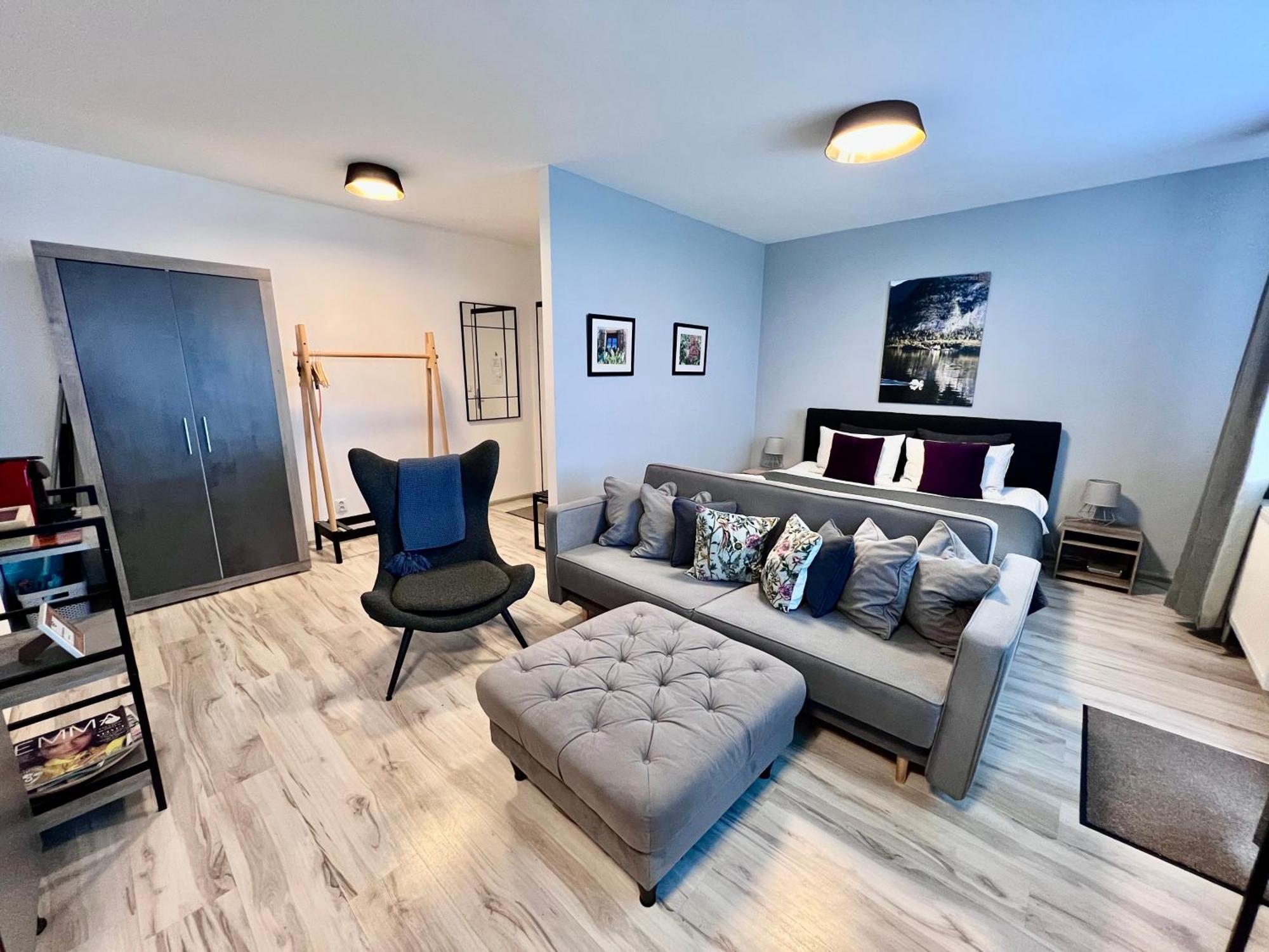 Bl - The Executive Suite, Boru - 24Hr Self Check-In, Free Private Parking, Balcony With Mountain View, 5 Minute Walk To City Center Banská Bystrica Exterior foto